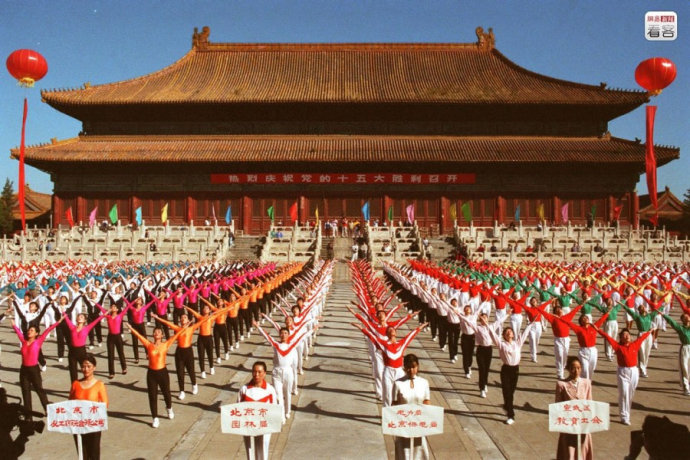 中国学校体操_中国体操队训练视频_中国体操学生训练